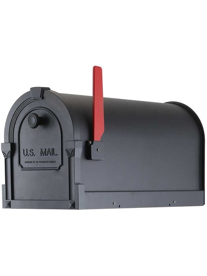 Savannah Curbside Mailbox in Matte Black.